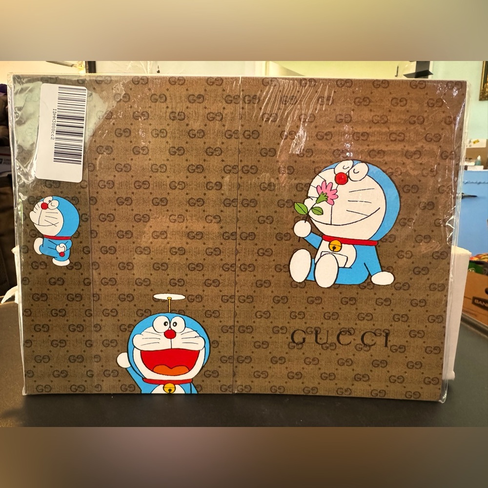 NIP Gucci Doraemon 3 Notepad Set! So cute!